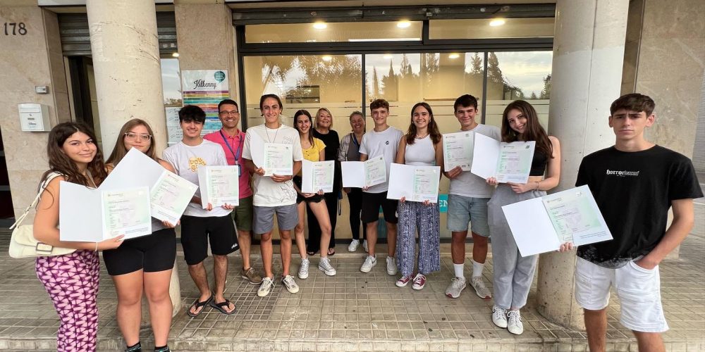 Celebrando el éxito de nuestros estudiantes